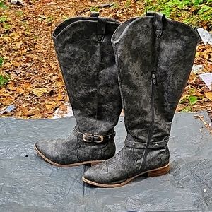 Lady's boots👢. Size 10w comfort gray